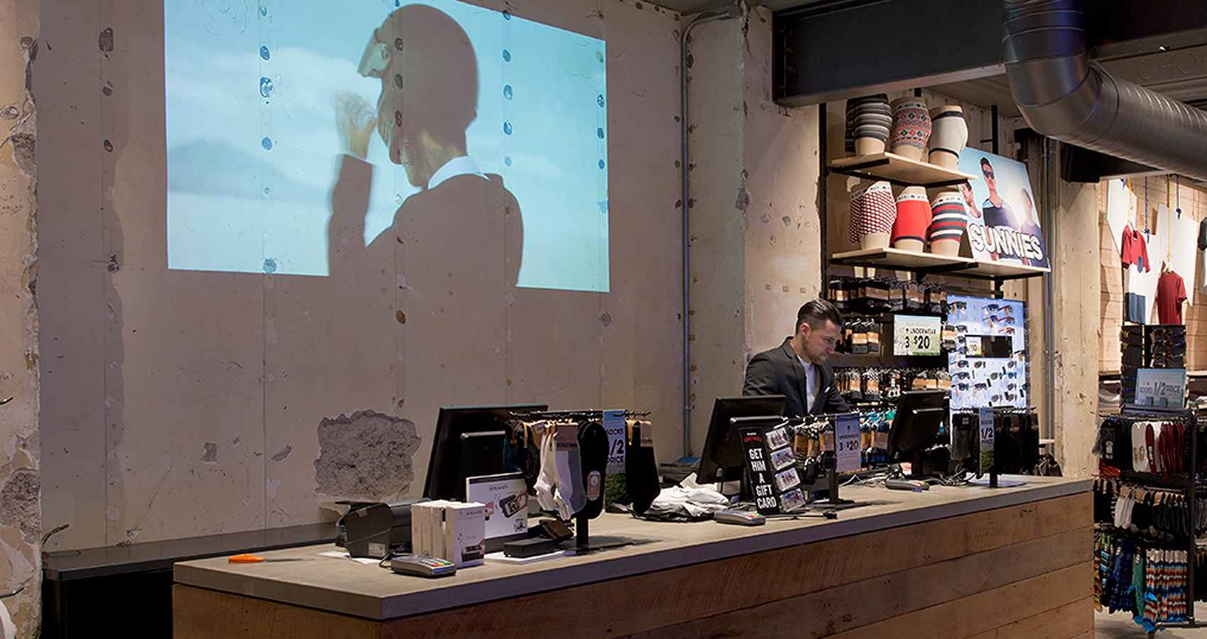 Hallensteins Retail image