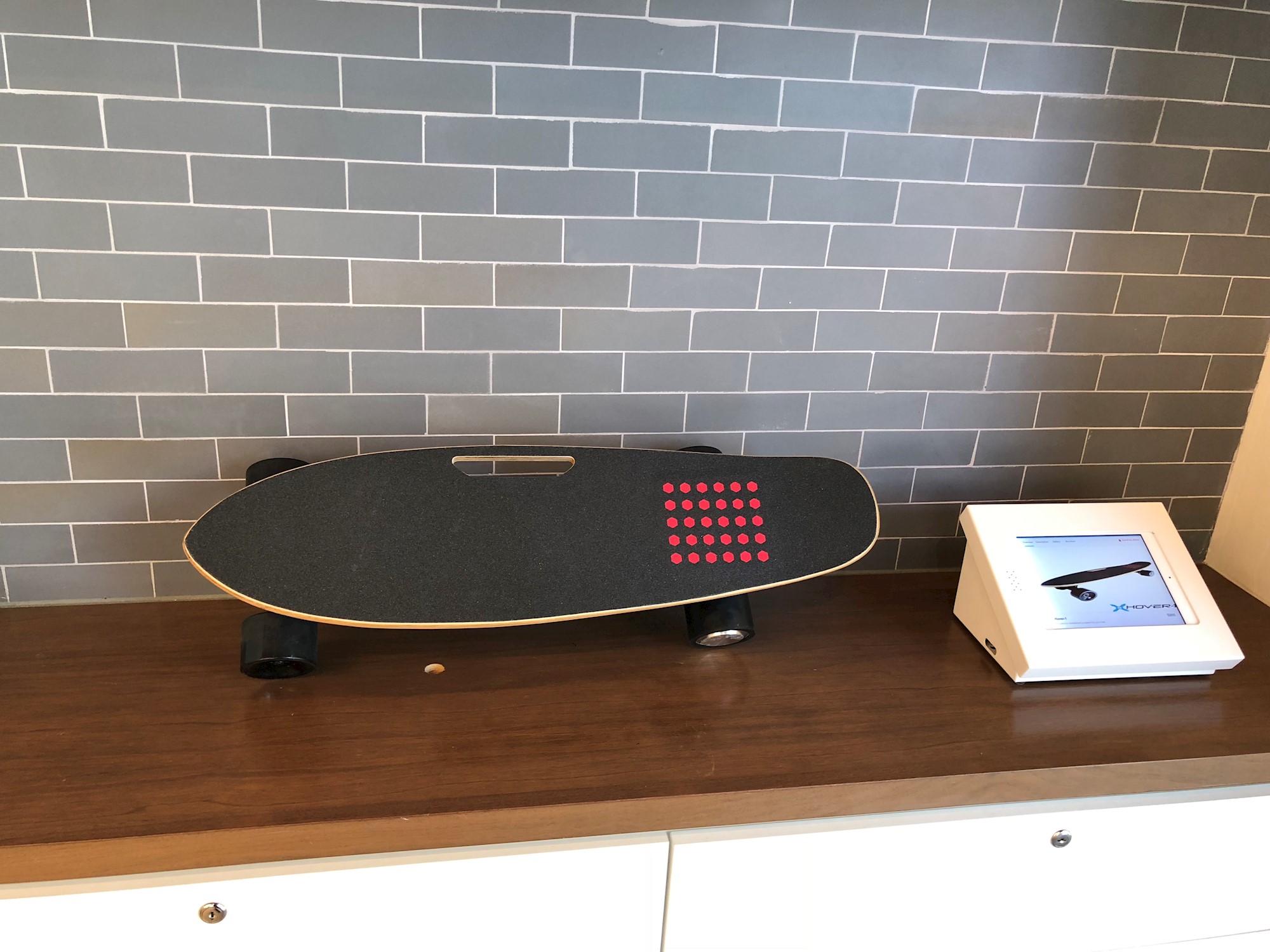 Brick and Mortar image